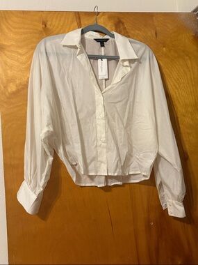 NWT Banana Republic Size Small White Cropped Button-Up Shirt